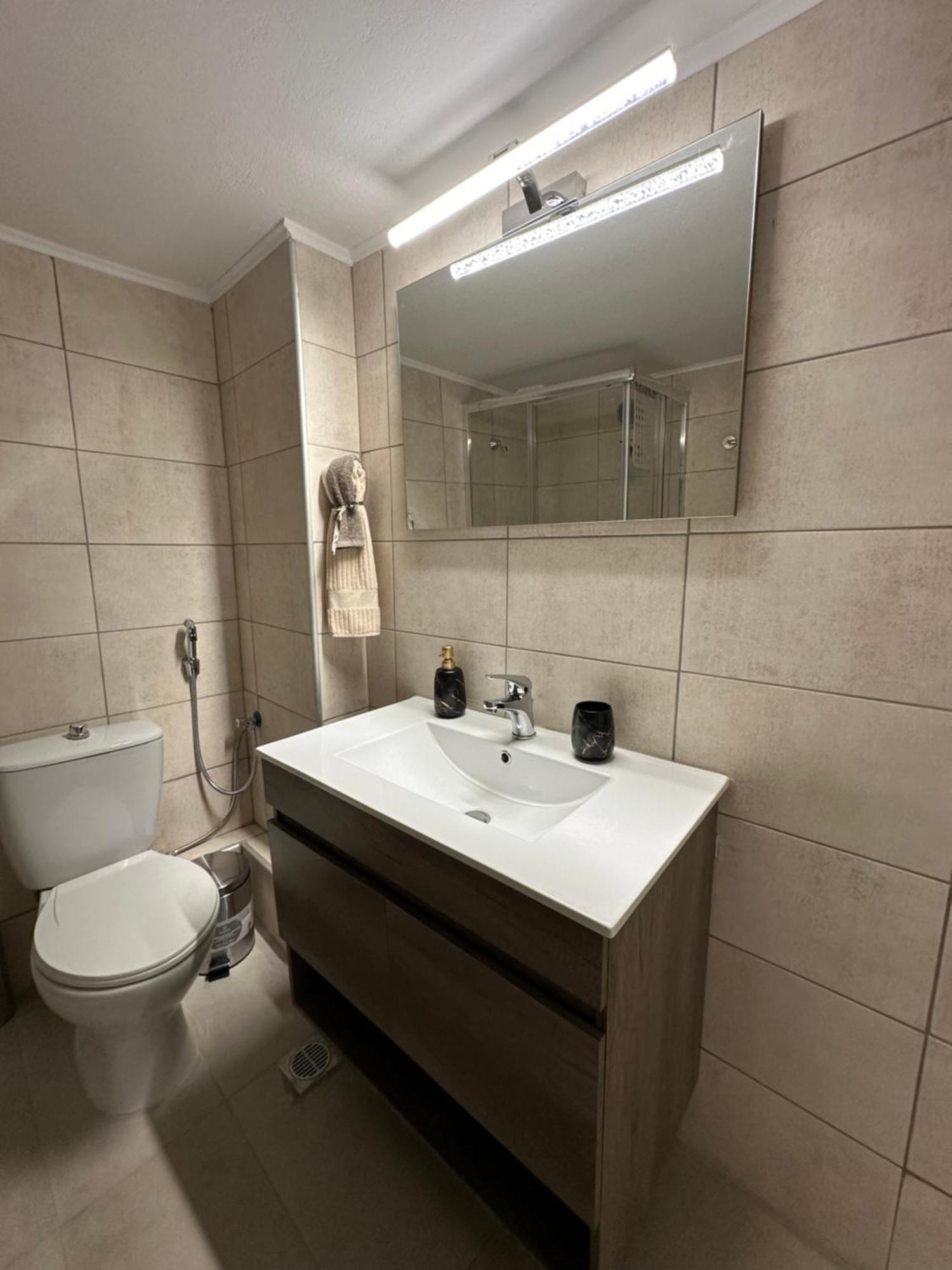 Lux Apartment Next To The Sea Pireo Esterno foto